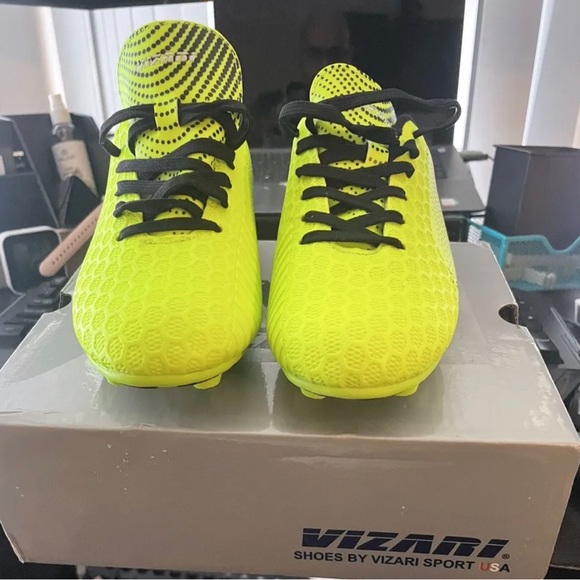 Vizari Unisex-Kid's Stealth FG Soccer Shoe - Size CHILD 2Y US ,EUR 33 - Picture 2 of 3